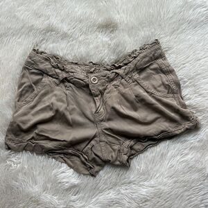 BeBop Khaki Shorts Size 5